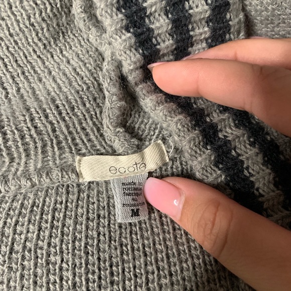 UO SchoolBoy Cardigan - Picture 2 of 3